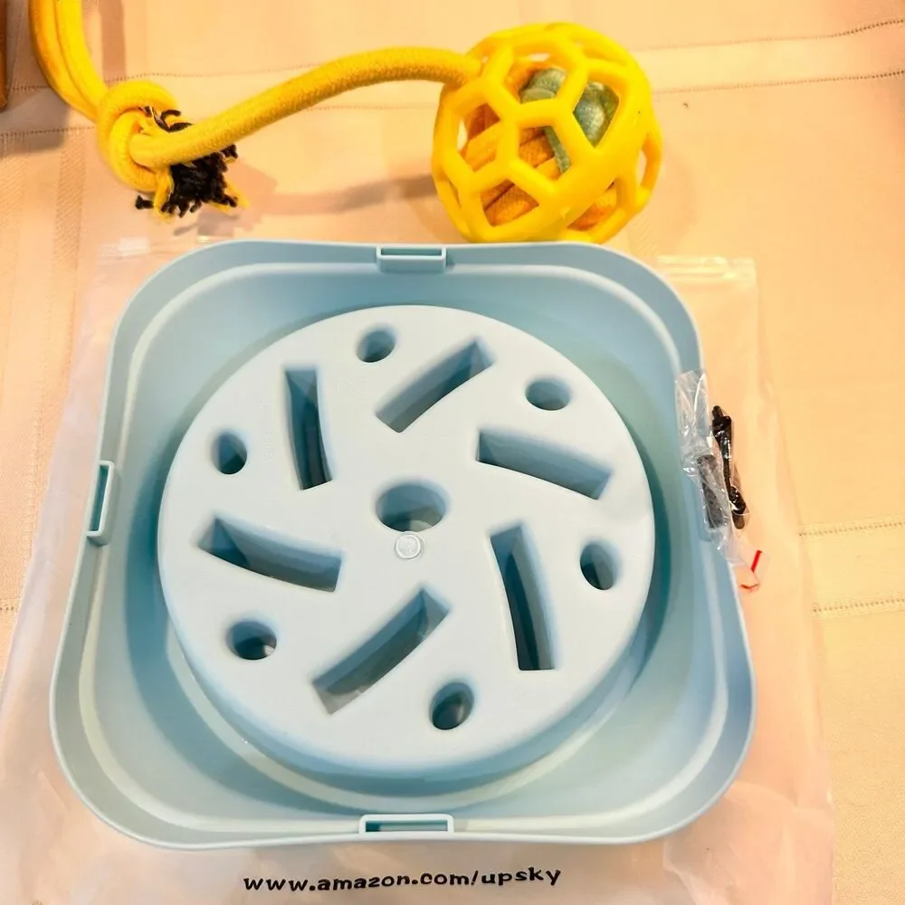 Dog Rope Toy and Dog Food Dish Slow Dog Feeder